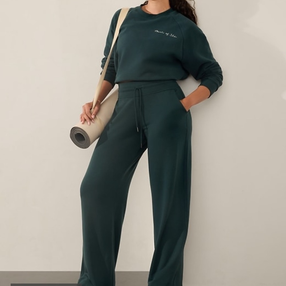 Athleta Balance Mid Rise  Wide-Leg Track Pants, NWT cypress (green) Large